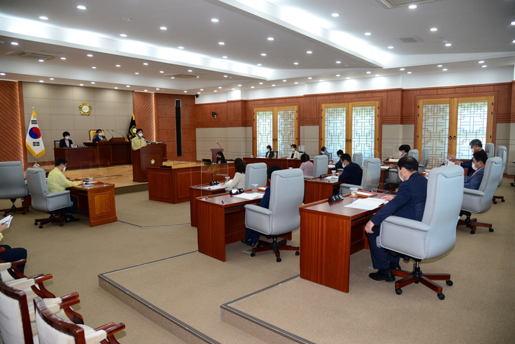 제229회 임시회 제1차 본회의를 열고 8일 간의 의사 일정에 돌입했다_ 울산 중구의회 제공