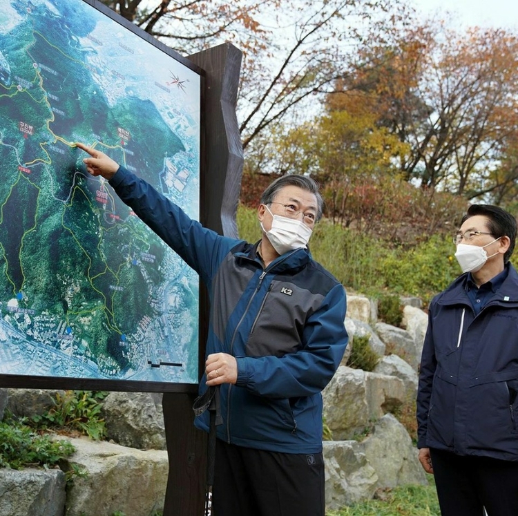 출처: 청와대 SNS