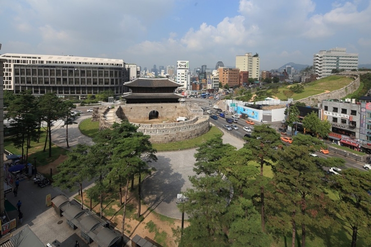 흥인지문(사진출처: //data.si.re.kr/psearch)
