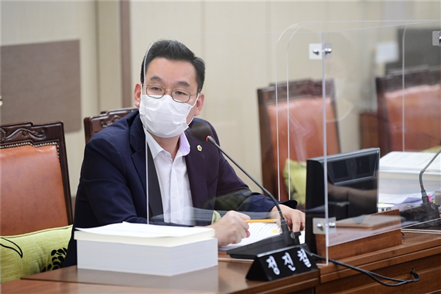 정진철 서울시의회 의원(사진출처_서울시의회 제공)