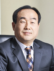 정권<br>
/ 건국대학교 교수<br>
/ 현 한국대기환경학회<br>
실태·정책관리분과회장<br>
/ 현 한국환경보건학회 부회장<br>
/ 전 서울시 보건환경연구원장