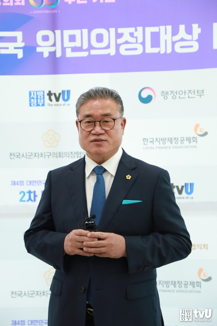 김명선 의장