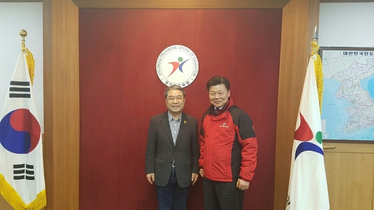 이재정 경기도교육감과 함께(사진_안명호 위원장 제공) 