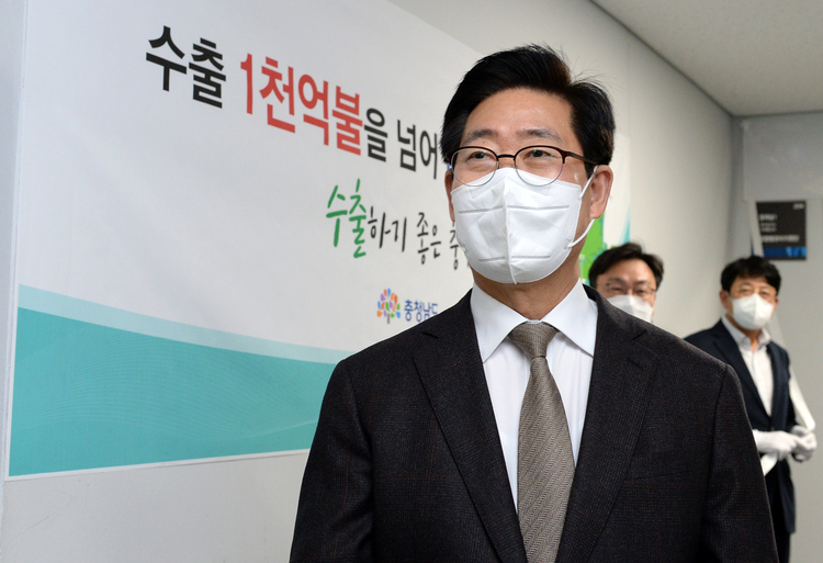 양승조 충청남도지사(사진출처_ 충청남도 홈페이지)
