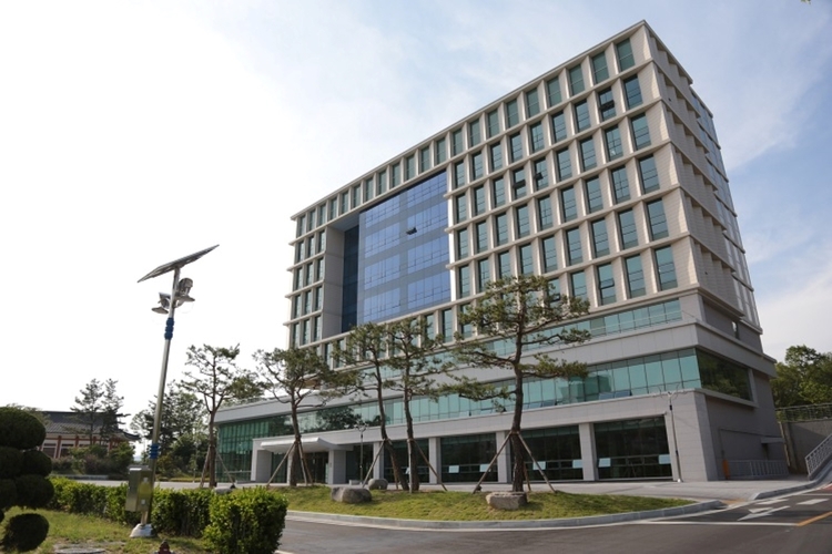 경북 탄소중립 지원센터가 들어선 금오공대 산학협력관_ 경상북도 제공 