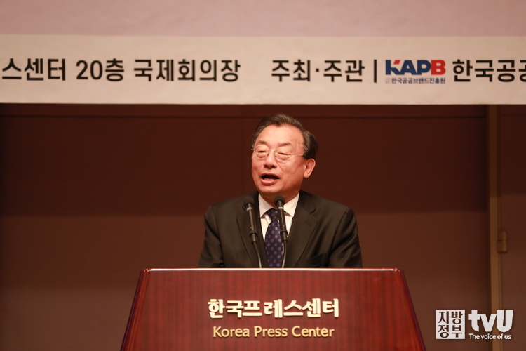 이정현 국가균형발전위원회 전략기획위원장, 전 국회의원 