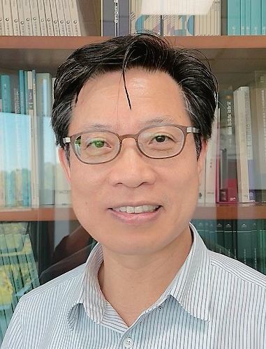 임명현<br>
/ 국회사무처 이사관(기획재정부 파견국장)<br>
/ 제18회 입법고시<br>
/ 저서 《대한민국 공공재정론》