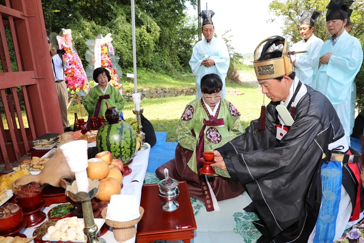 제431주기 권충민공 순절비 봉행 모습 (사진출처_금산군 제공)