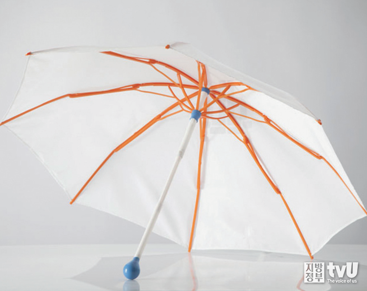 Recyclable Ginko Umbrella(친환경 깅코 우산) © design boom