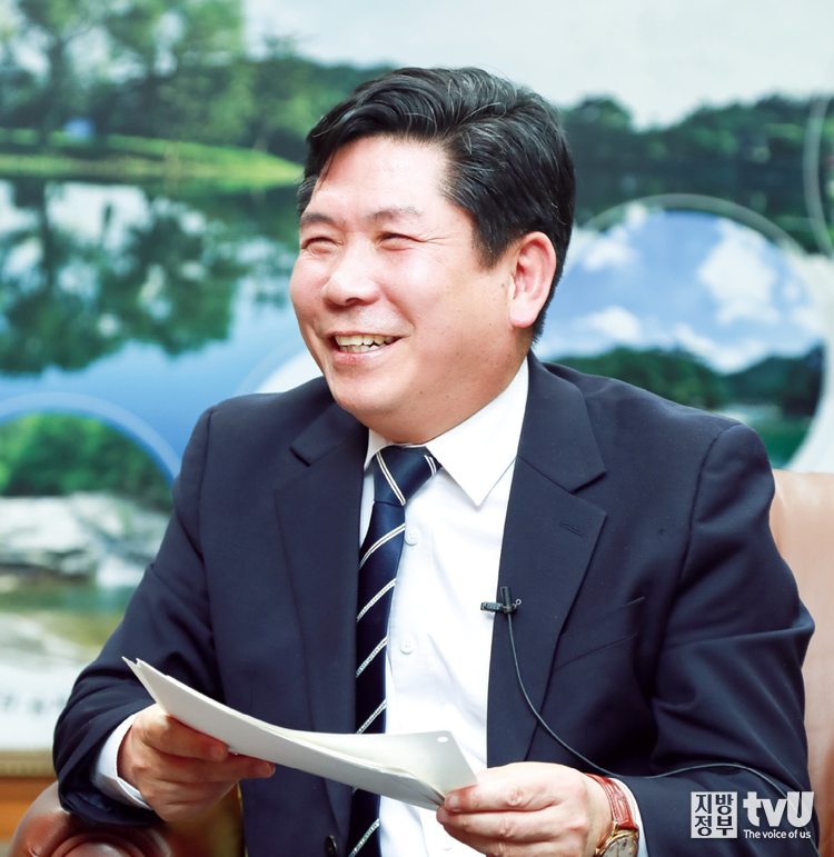 김창규 제천시장 <br>
/제18회 외무고시<br>
/주키르기스스탄대사, 주아제르바이잔 대사<br>
/해외한민족연구소 이사