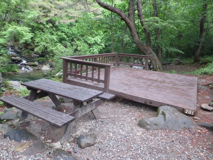 가리왕산자연휴양림 야영데크<사진=산림청>