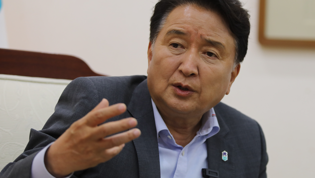 "’일하는 밥퍼‘ '의료 후불제' 등 복지 모델 성공" [김영환 충북도지사]