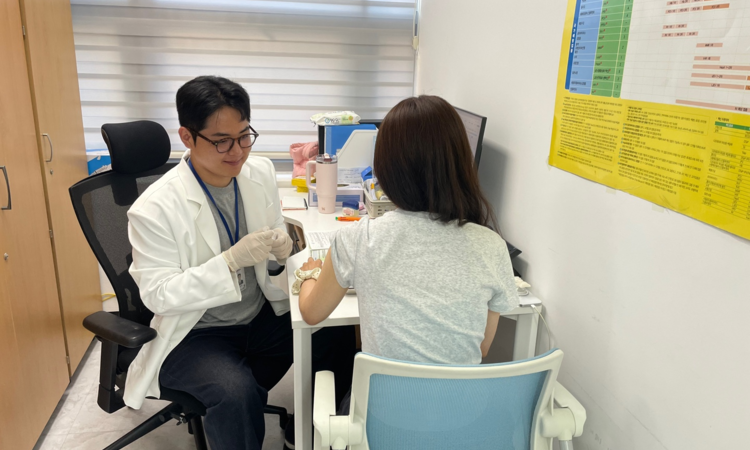 서울시, 4,800개 의료기관 접종망 가동…대상별 독감 무료접종 추진